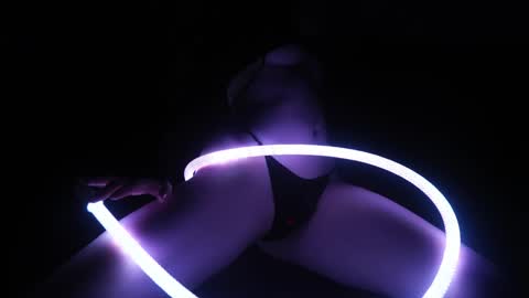        im expecting 350 thumbs up on my altar   online show from 8, 2, 2025