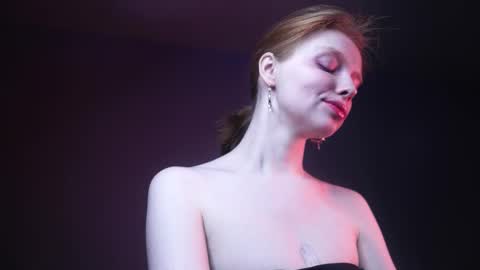        im expecting 350 thumbs up on my altar   online show from 15, 2, 2025