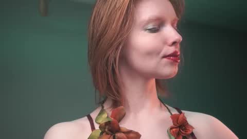        im expecting 350 thumbs up on my altar   online show from 18, 12, 2025