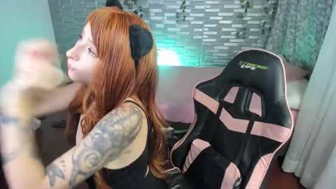 Snapshot of ginger_sweetty chatting on 22, 10, 2025 Ginger online show from 22, 10, 2025