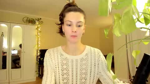 Snapshot of gingerbread__house chatting on 24, 10, 2025 Vasilisa online show from 24, 10, 2025