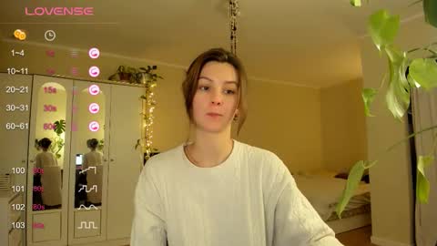Snapshot of gingerbread__house chatting on 8, 11, 2025 Vasilisa online show from 8, 11, 2025