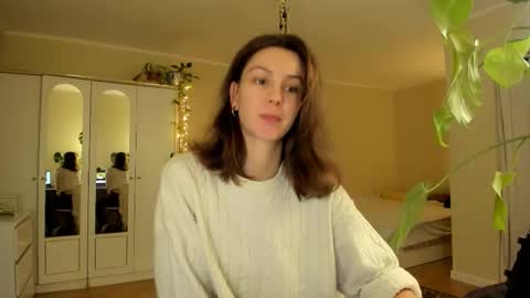 Snapshot of gingerbread__house chatting on 9, 11, 2025 Vasilisa online show from 9, 11, 2025