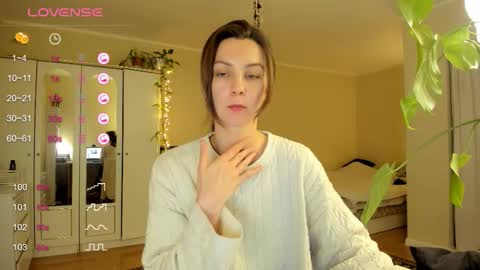 Snapshot of gingerbread__house chatting on 14, 11, 2025 Vasilisa online show from 14, 11, 2025