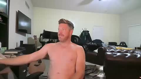 Snapshot of gingerzaddy chatting on 28, 10, 2025 gingerzaddy online show from 28, 10, 2025