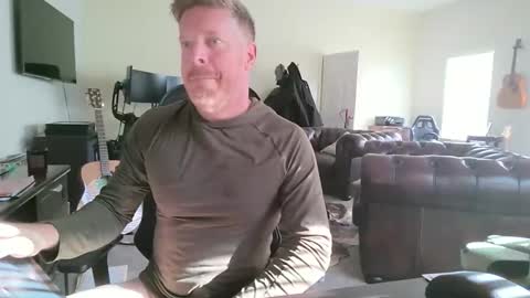 Snapshot of gingerzaddy chatting on 28, 11, 2025 gingerzaddy online show from 28, 11, 2025