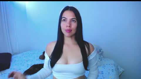 Snapshot of giorivera199 chatting on 27, 2, 2025 GIO RIVERA online show from 27, 2, 2025