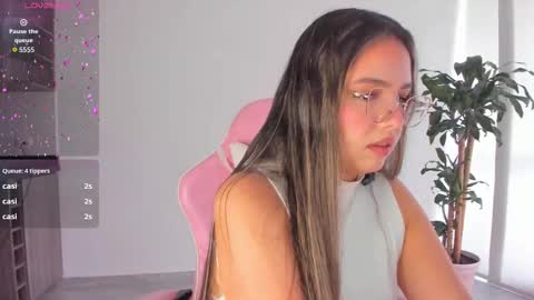 Snapshot of girl_alana chatting on 12, 9, 2025 Alana online show from 12, 9, 2025