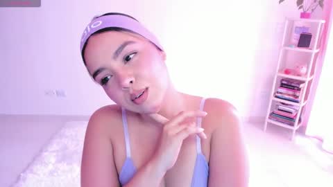 Snapshot of girl_alana chatting on 22, 11, 2025 Alana online show from 22, 11, 2025