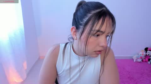 Snapshot of girl_alana chatting on 3, 12, 2025 Alana online show from 3, 12, 2025