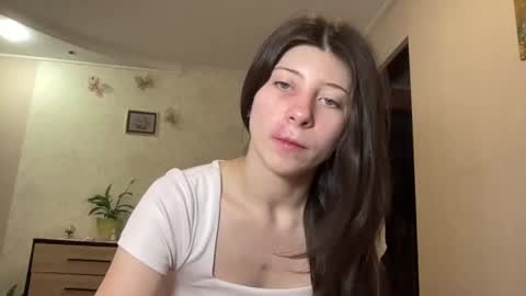 Snapshot of girl_cute007 chatting on 20, 7, 2026 girl_cute007 online show from 20, 7, 2026