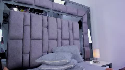 Snapshot of girl_gray chatting on 28, 6, 2026 GIRL GRAY online show from 28, 6, 2026