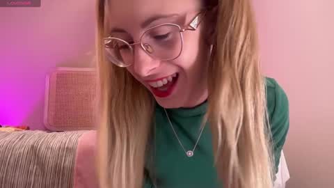 Nikki online show from 23, 12, 2024