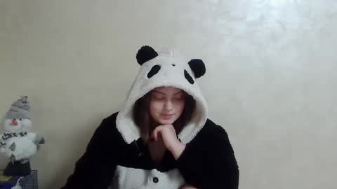 Snapshot of girl_leya chatting on 15, 12, 2024 girl_leya online show from 15, 12, 2024