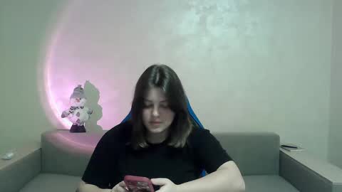 Snapshot of girl_leya chatting on 17, 12, 2024 girl_leya online show from 17, 12, 2024