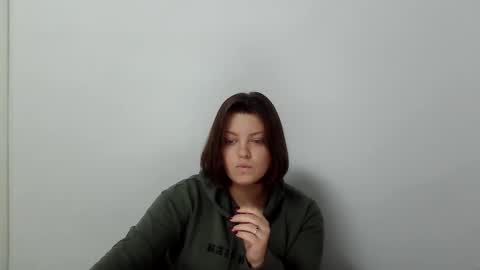 Snapshot of girl_leya chatting on 21, 11, 2025 girl_leya online show from 21, 11, 2025