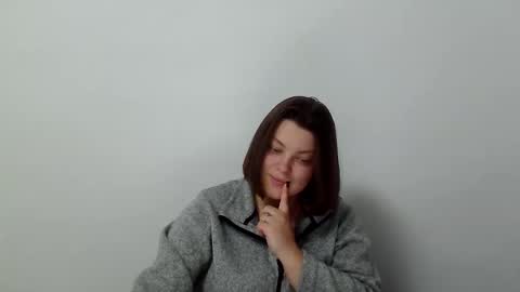 Snapshot of girl_leya chatting on 28, 11, 2025 girl_leya online show from 28, 11, 2025