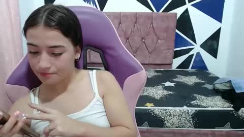 Snapshot of girl_princess18 chatting on 31, 10, 2025 girl_princess18 online show from 31, 10, 2025