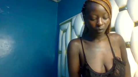 Snapshot of girl_shani chatting on 23, 6, 2026 girl_shani online show from 23, 6, 2026