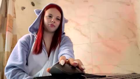 girl_shy07 online show from 16, 4, 2026