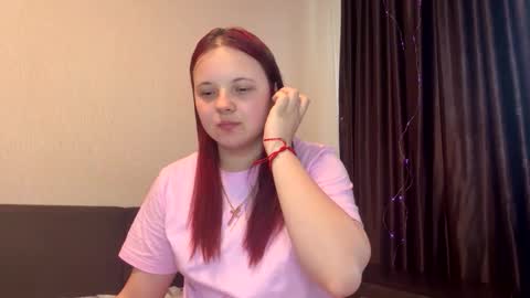 girl_shy07 online show from 31, 5, 2026
