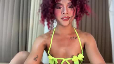 Snapshot of girlcock_dominantfucker chatting on 9, 1, 2026 queen ronna online show from 9, 1, 2026