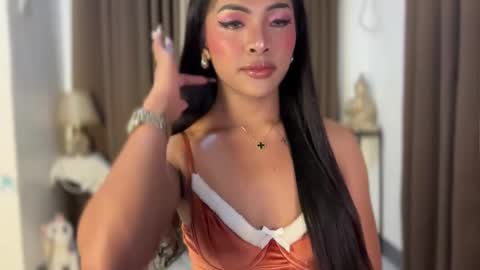 Snapshot of girlcock_dominantfucker chatting on 1, 2, 2026 queen ronna online show from 1, 2, 2026