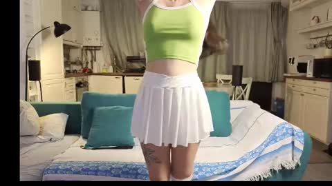 Girlfriend online show from 12, 1, 2026