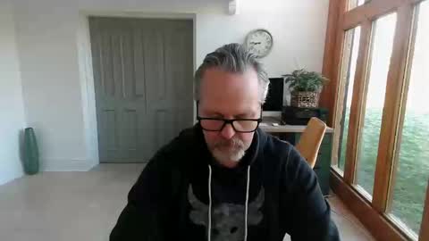 girlsandbikes online show from 10, 1, 2025