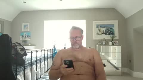 girlsandbikes online show from 19, 1, 2026