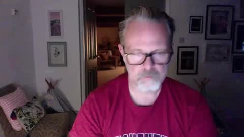 girlsandbikes online show from 17, 4, 2026