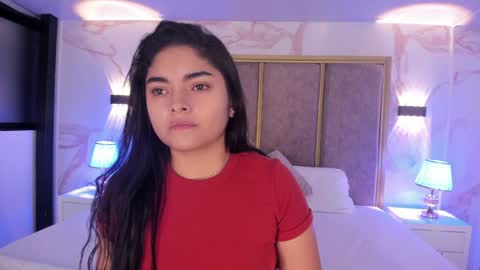 Snapshot of giselamaru chatting on 4, 2, 2025 online show from 4, 2, 2025