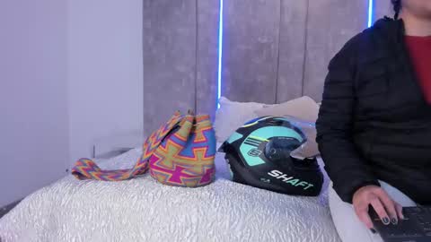 Snapshot of giselamaru chatting on 27, 2, 2025 online show from 27, 2, 2025