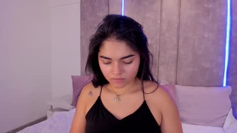 Snapshot of giselamaru chatting on 8, 3, 2025 online show from 8, 3, 2025