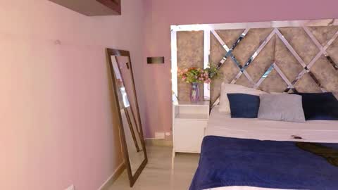 Snapshot of giselamaru chatting on 15, 9, 2025 online show from 15, 9, 2025