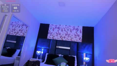 Snapshot of giselamaru chatting on 19, 10, 2025 online show from 19, 10, 2025