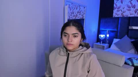 Snapshot of giselamaru chatting on 2, 12, 2025 online show from 2, 12, 2025