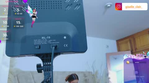 giselleclair online show from 13, 4, 2026