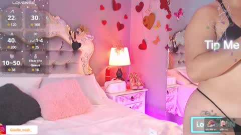 GiselleNoah online show from 28, 2, 2025