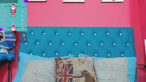 Snapshot of gissellsaenz chatting on 22, 12, 2024 Gissell Saenz online show from 22, 12, 2024