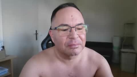 Snapshot of giulio203 chatting on 8, 3, 2026 giulio203 online show from 8, 3, 2026