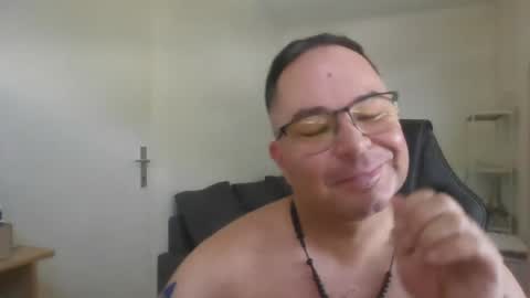 giulio203 online show from 4, 7, 2026