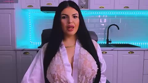 Giulia online show from 24, 2, 2026