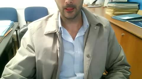 Snapshot of giuseppevai1 chatting on 15, 10, 2025 giuseppevai1 online show from 15, 10, 2025