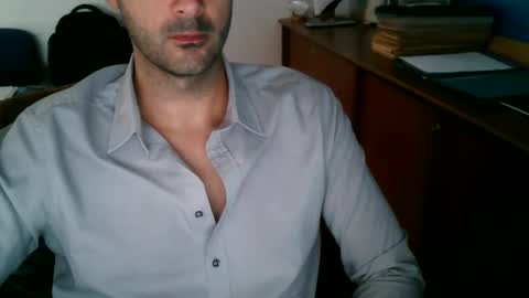 Snapshot of giuseppevai1 chatting on 31, 10, 2025 giuseppevai1 online show from 31, 10, 2025