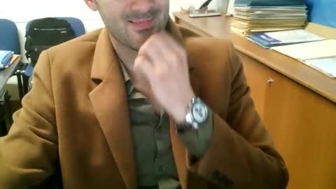 Snapshot of giuseppevai1 chatting on 14, 11, 2025 giuseppevai1 online show from 14, 11, 2025