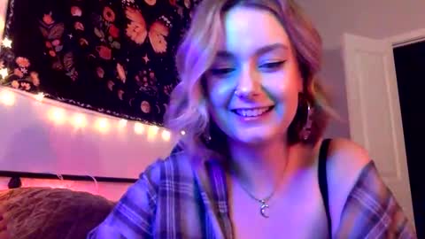 givemesweetdreams online show from 24, 1, 2025