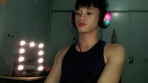 givemethrillx online show from 10, 4, 2026