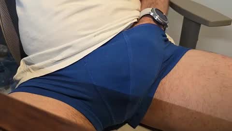 gjustaguym online show from 12, 4, 2026