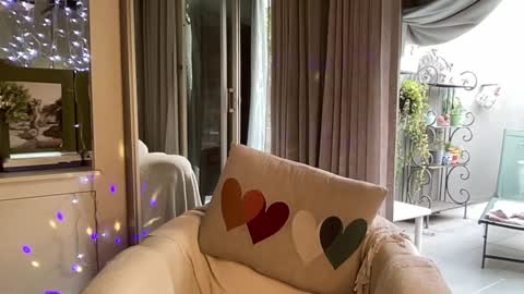 Snapshot of gl1tter_barbie chatting on 3, 2, 2025 Gl1tter Barbie online show from 3, 2, 2025